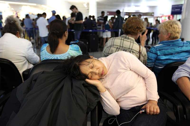 Aún 1,500 varados por nieve