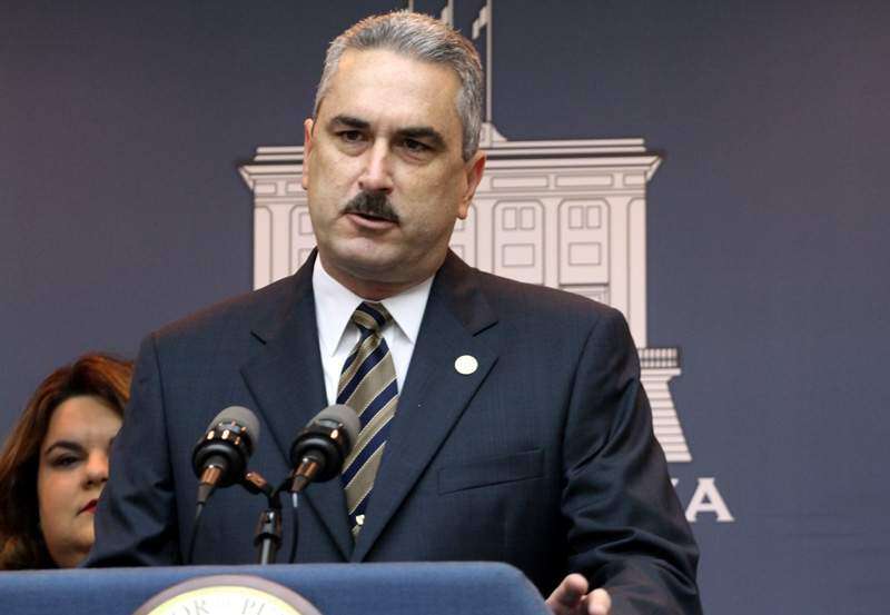 Abre la sombrilla Rivera Schatz