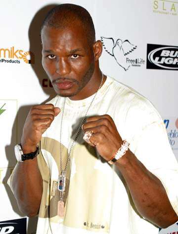 Ordenan revancha Hopkins-Pascal