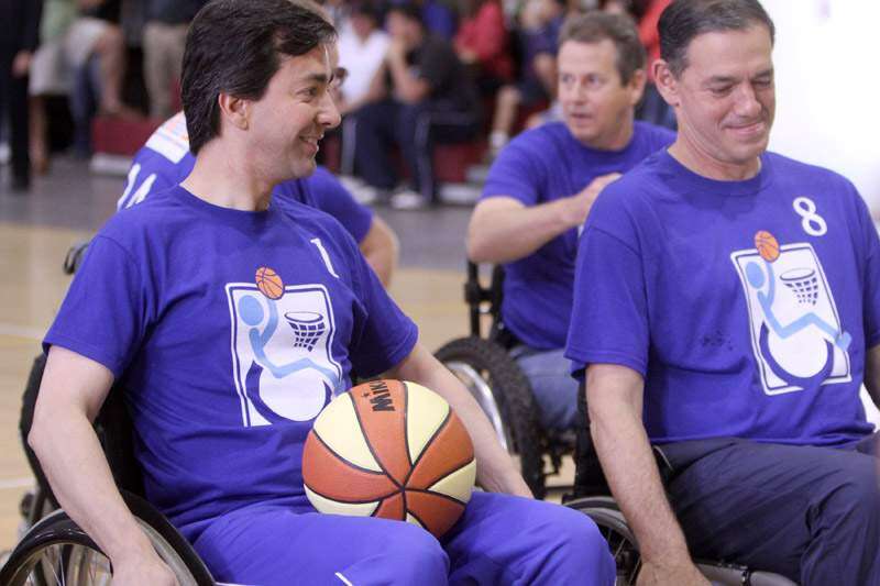 Gobe esquiva preguntas…y pierde el juego