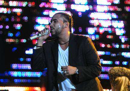 Don Omar bota a la prensa