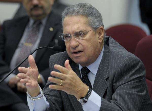 Supremo da paso a ACAA contra su ex director