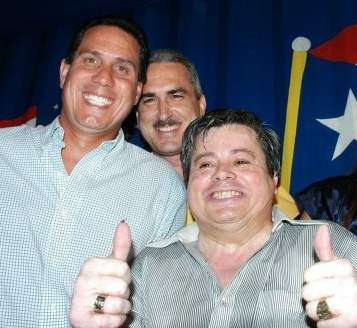 Alfonso Urbina ya tiene la manita del cuñado