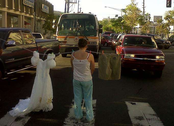 Tenderete detiene el tráfico (fotos)
