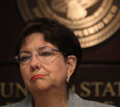 Rosa Emilia metida en el tirijala Supremo