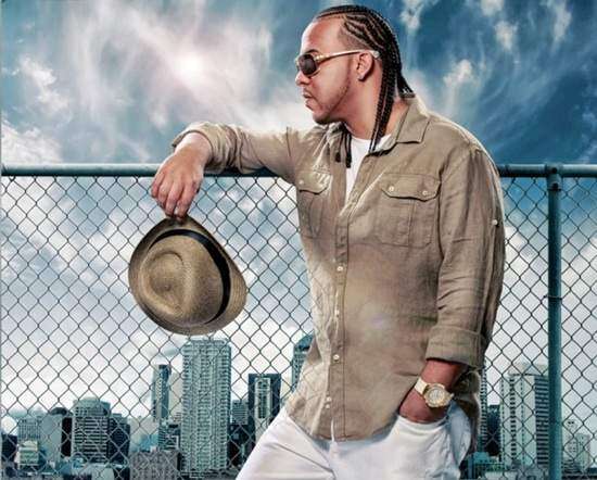 Contento el Divino más romántico