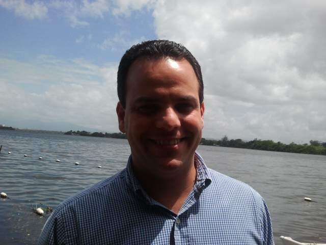 Hernández Vivoni no quiere escaño caliente