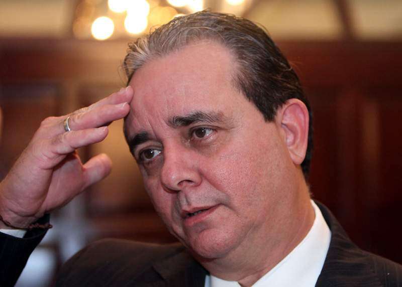 Toñito niega usara avión privado