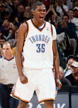 Con contrincantes Barea y los Mavs