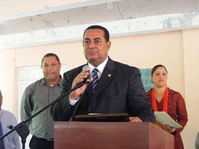 Sigue abuso policial a dominicanos