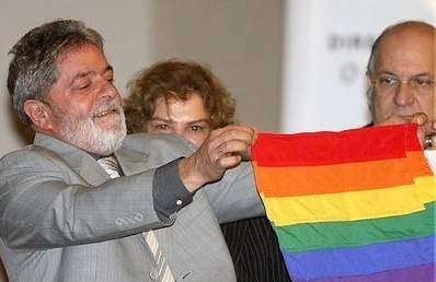 Brasil aprueba matrimonio homosexual