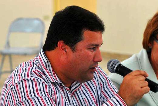 Tirado critica excesivo gasto en publicidad