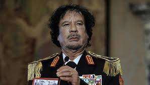 CPI pide arresto de Gadafi