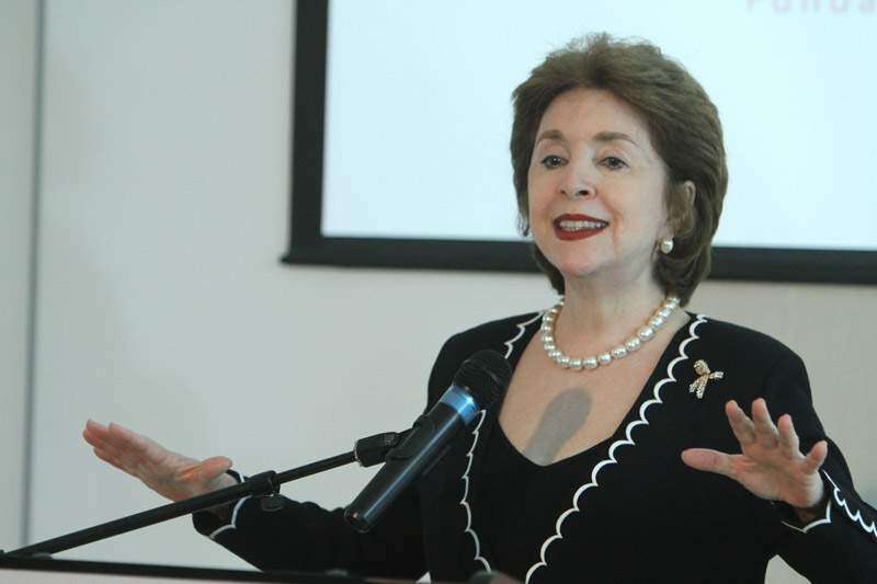 Sila con política del silencio