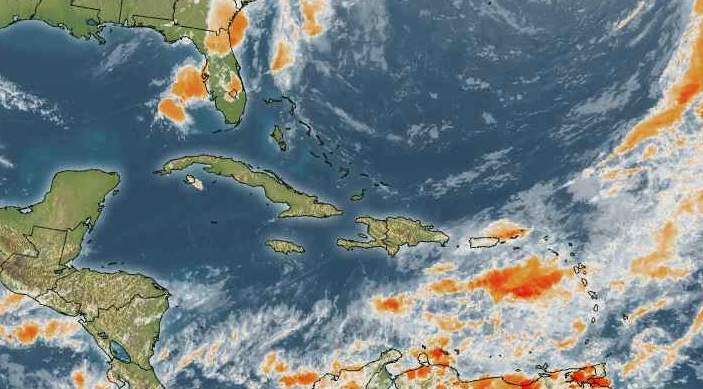 Deslizamientos, tornado, tromba marina y granizo (fotos y video)