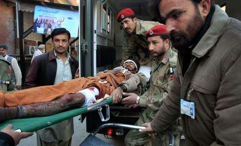 Venganza talibán deja 80 muertos