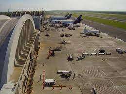 Bulto paraliza aeropuerto de Aguadilla