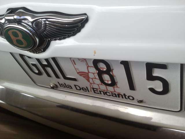 De quién es el Bentley del ‘Chuchin’?