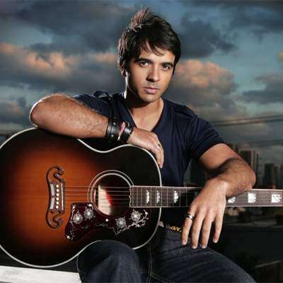 Pegadísimo Fonsi en toda América