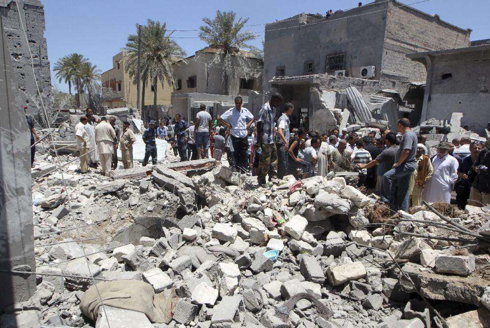 OTAN admite mató civiles en Libia