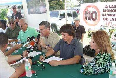 Continúan críticas a Walgreens de Ponce