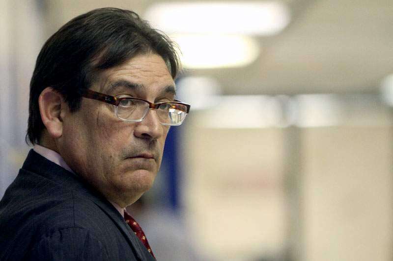 Vista de desacato hoy en caso De Castro