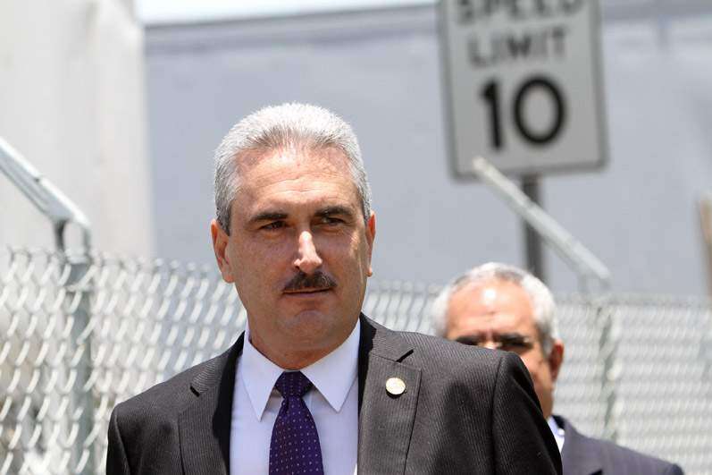 TRS y fiscal pico a pico, pero se queda en veremos