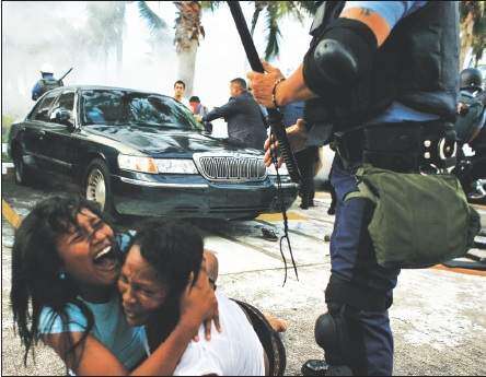 Piden fin a investigación federal de la policía