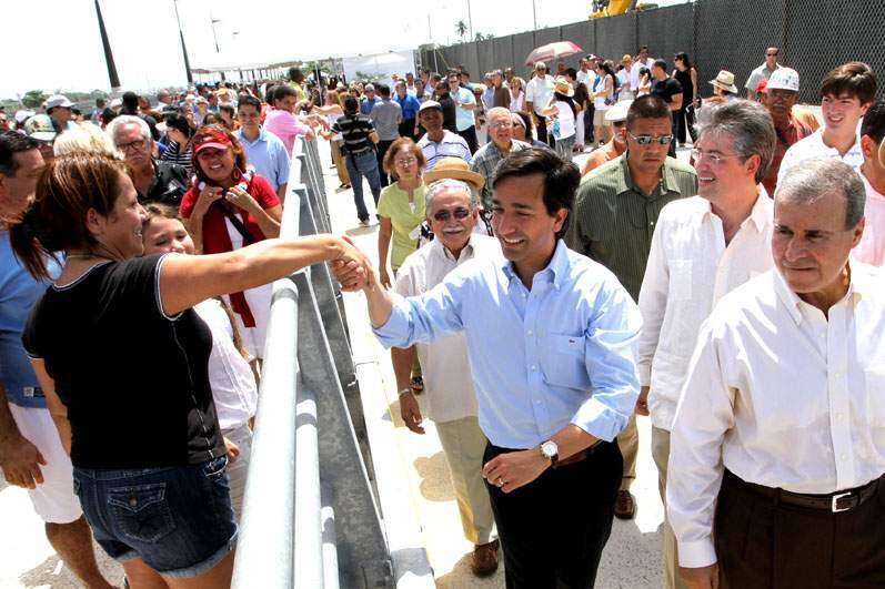 Reabren hoy el Puente Dos Hermanos
