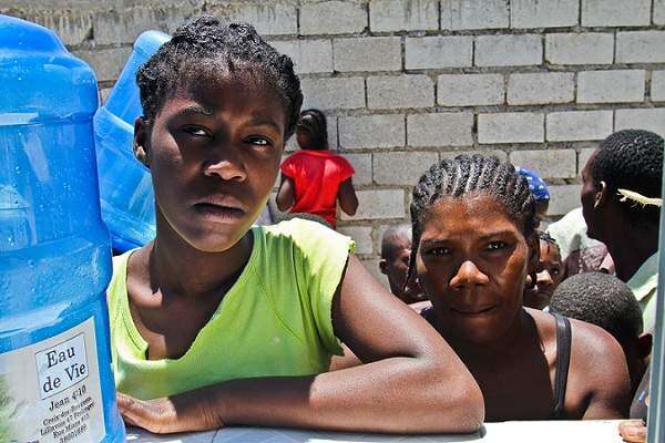 Agua de vida boricua en Haití