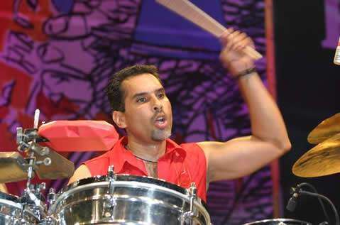 Ayuda para músico boricua