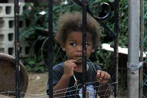 Más pobres los niños boricuas