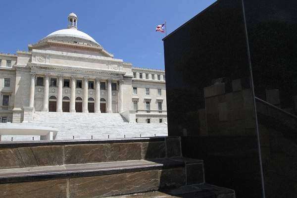 Capitolio gasta $6.6 millones más en contratos