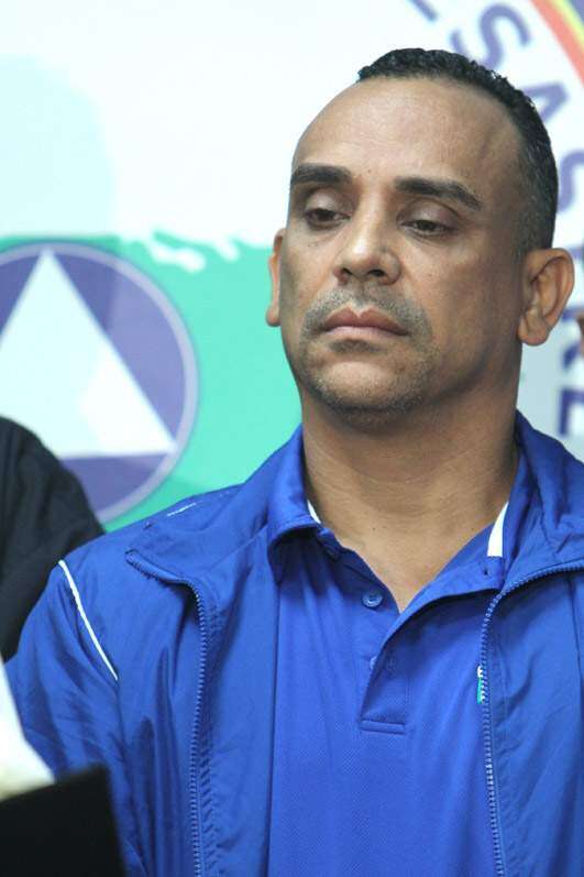 Maestros abuchean al Sec. de Educación