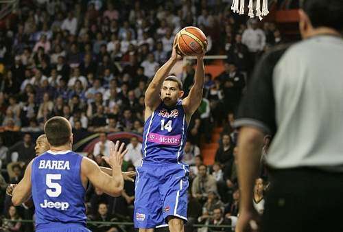 Borinquen se impone ante Quisqueya, 79-62