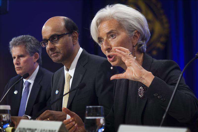 Vuelven a revisar programa económico de Grecia