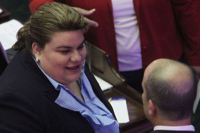 JGo promete baja en la luz para Navidad