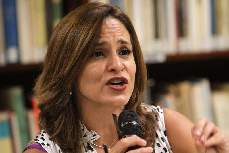 Zoé Laboy de acuerdo con toque de queda