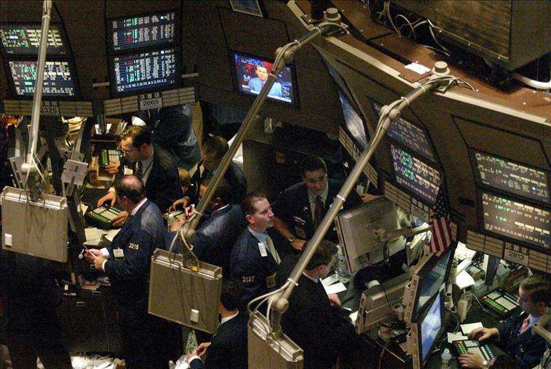 Wall Street cierra con leve ascenso