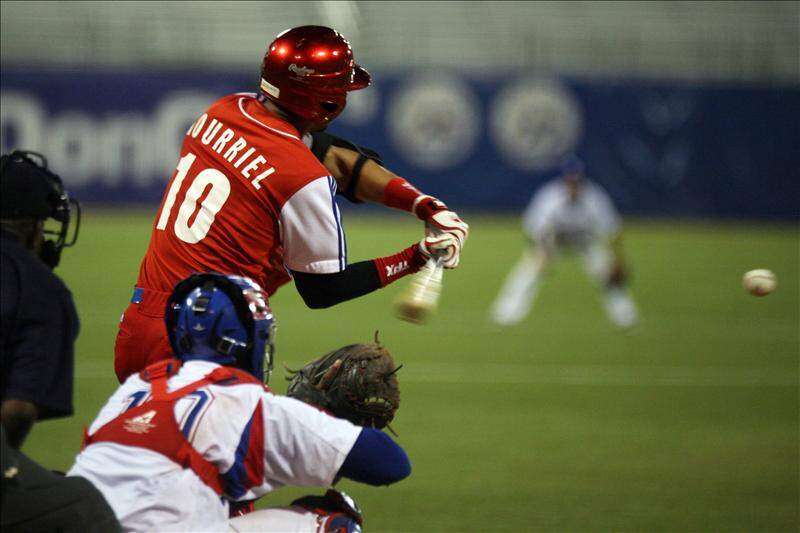 Cuba noquea a Puerto Rico y gana invicta en el béisbol