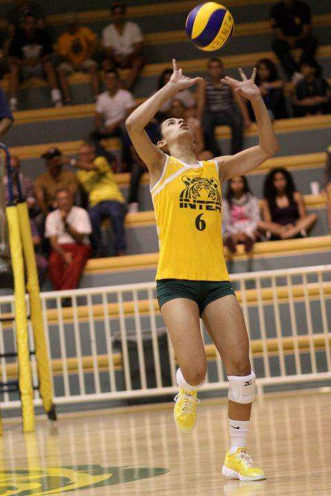 Choque de trenes en el volei LAI