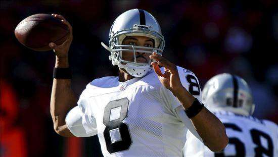 NFL:  Oakland honra luto con triunfo; decide Brees
