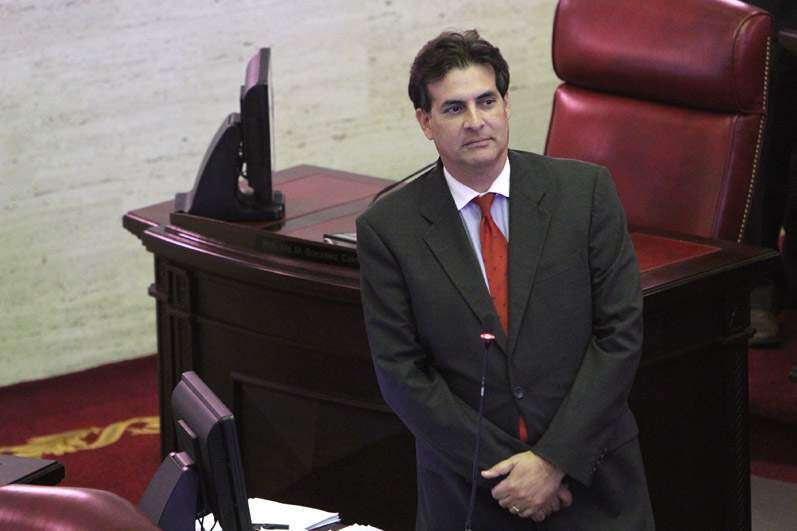 Bhatia dice que no va, convocan al Consejo del PPD