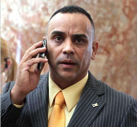 Sec. DE dice no roba luz y sindicalista asegura que miente