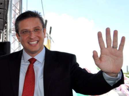 La estadidad es en inglés según García Padilla