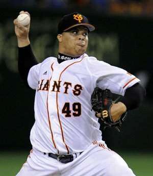 Dos boricuas en la postemporada del béisbol de Japón