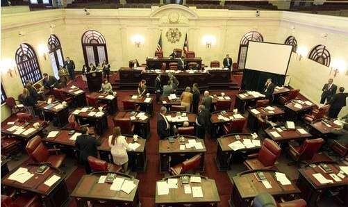 Otro referéndum para reducir la Legislatura
