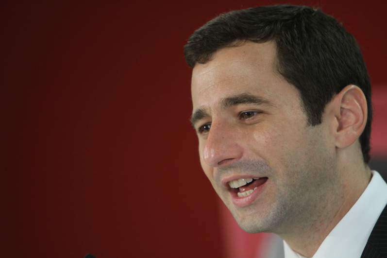 Activo el PPD: radica candidato a senador por SJ