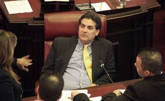 Bhatia pide cuentas a Contralora por Evelyn Vázquez