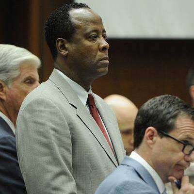 Fiscalía quiere culpable a médico de Jackson